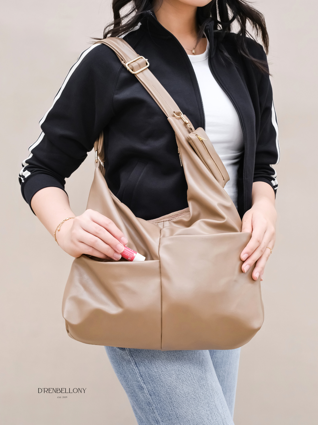 CLARISSA Travel Sling Bag