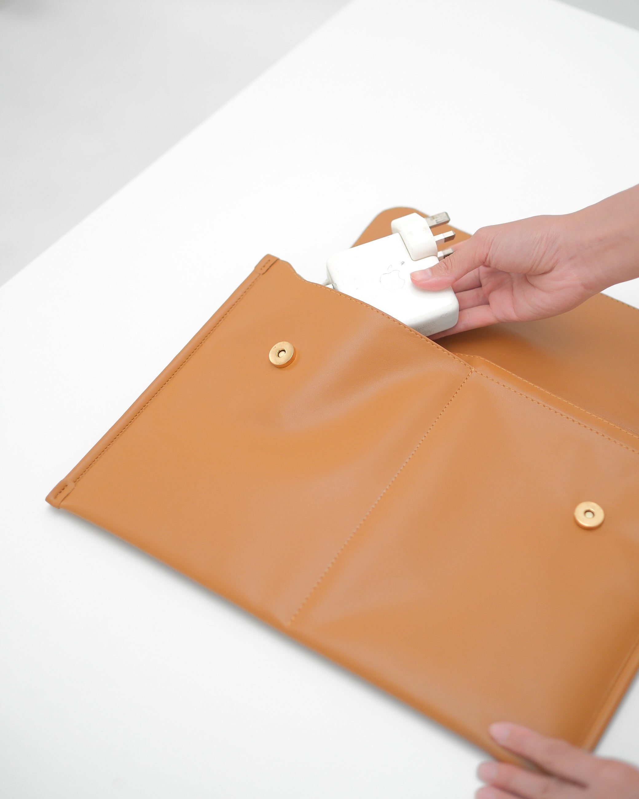 D’RENBELLONY - Tesla Laptop Case Tas Slim Laptop Tablet