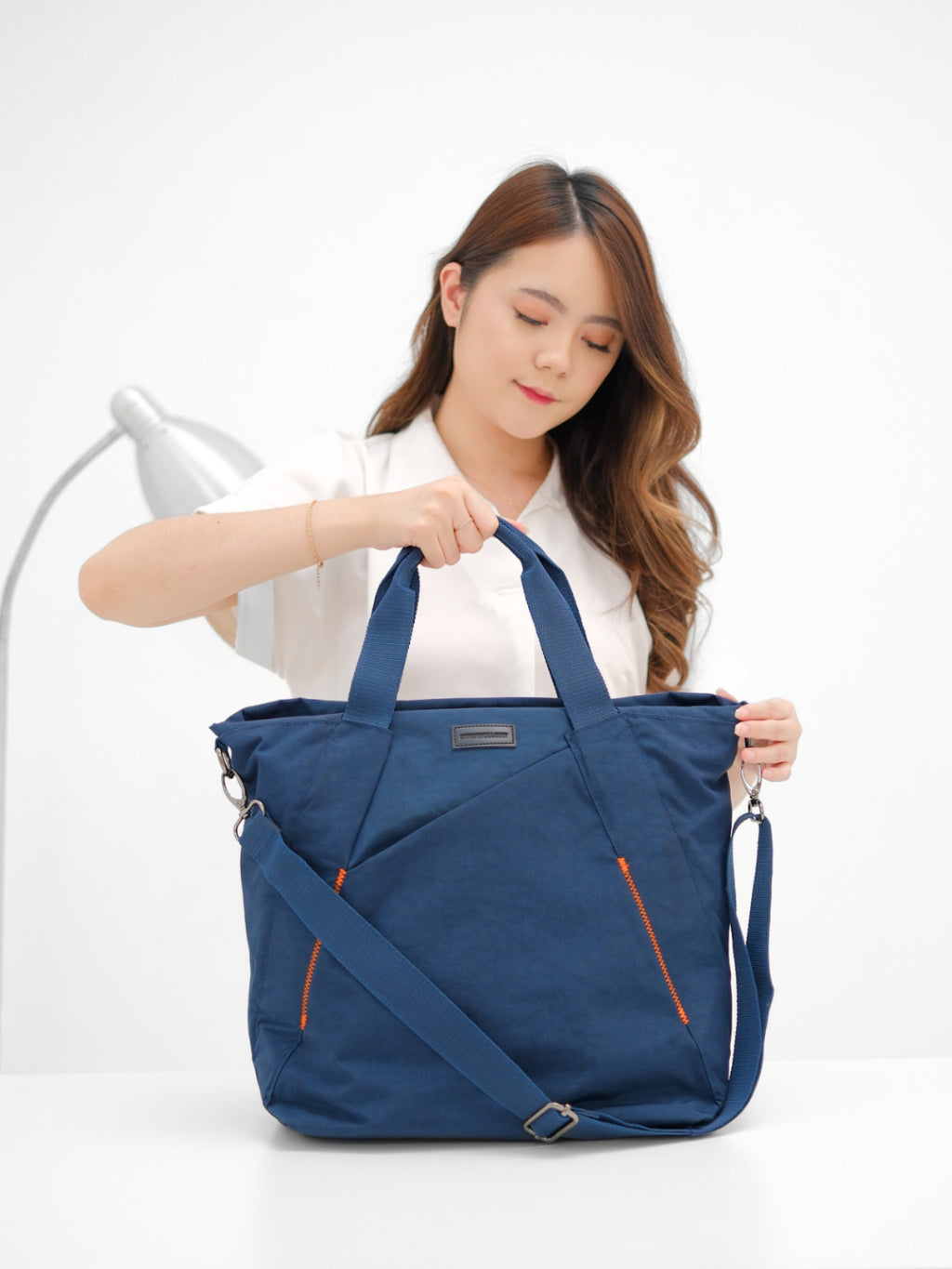 Tas LAPTOP Sporty  Ringan Terorganizer Tote Bag wanita - GIO DRENBELLONY